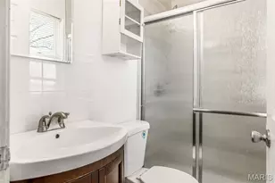 4391 Rhine Dr, Florissant, MO 63033 - Photo 16