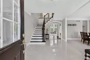 11 Kahlia Way Ct, Sunset Hills, MO 63127 - Photo 10