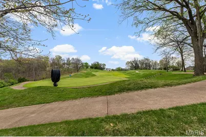11 Kahlia Way Court, Sunset Hills, MO 63127 - Photo 10