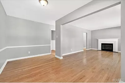 9472 Yorktown Drive, Bellefontaine Neighbors, MO 63137 - Photo 14