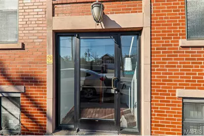 1423 S Big Bend Boulevard, Richmond Heights, MO 63117 - Photo 2