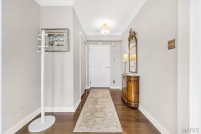 900 S Hanley Road #12E, Clayton, MO 63105 - Photo 4