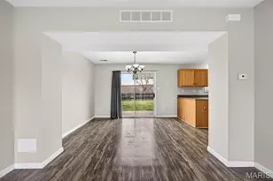 1027 Goss Ct, Wentzville, MO 63385 - Photo 6