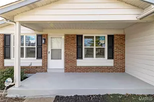 506 Fox Plains Dr, Florissant, MO 63034 - Photo 2