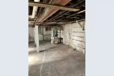 5427 S Broadway, Saint Louis, MO 63111 - Photo 12