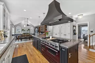 2221 Stonegate Manor Ct, Chesterfield, MO 63017 - Photo 16