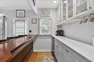 2221 Stonegate Manor Ct, Chesterfield, MO 63017 - Photo 14