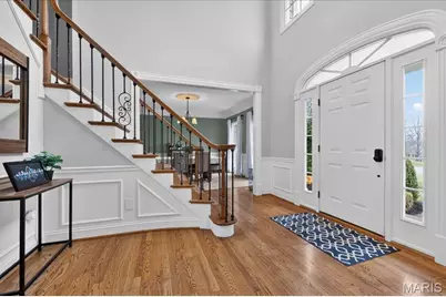 2221 Stonegate Manor Court, Chesterfield, MO 63017 - Photo 4