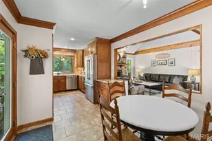 15574 Highcroft Dr, Chesterfield, MO 63017 - Photo 6