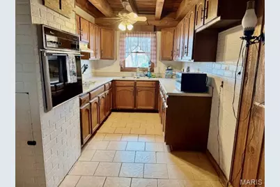 203 S Madison Street, Perry, MO 63462 - Photo 14