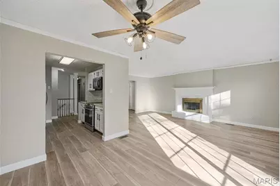 3060 Autumn Shores Drive, Maryland Heights, MO 63043 - Photo 6