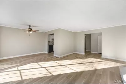 3060 Autumn Shores Drive, Maryland Heights, MO 63043 - Photo 8