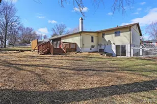 1126 Yorktown Dr, Saint Charles, MO 63303 - Photo 30