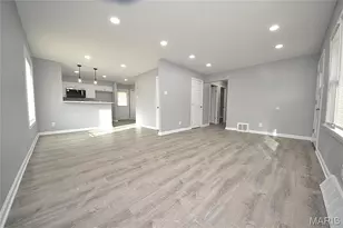 3309 Marmary Ln, Saint Ann, MO 63074 - Photo 4