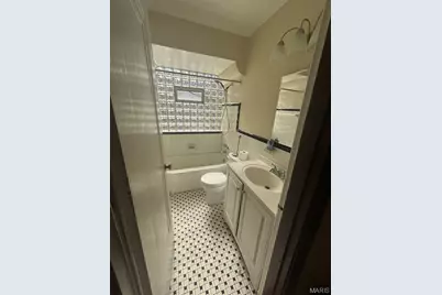 5979 Drury Lane, Saint Louis, MO 63147 - Photo 4