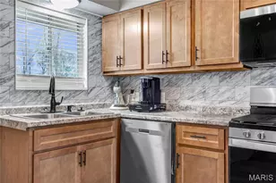 700 N Elizabeth Ave, Ferguson, MO 63135 - Photo 2