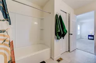 902 Palisades Cir, Saint Charles, MO 63301 - Photo 36