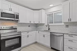 725 Hazelvalley Dr, Hazelwood, MO 63042 - Photo 22