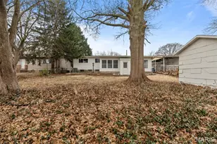 725 Hazelvalley Dr, Hazelwood, MO 63042 - Photo 4