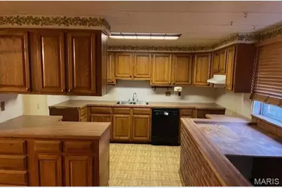 2216 Foggy Bottom Drive, Florissant, MO 63031 - Photo 4