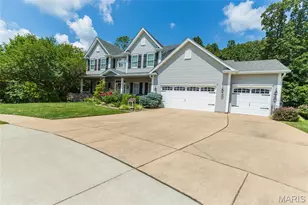 1527 Heather Glen Dr, Lake Saint Louis, MO 63367 - Photo 2