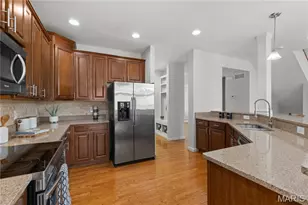 1802 Sterling Oaks Dr, Saint Peters, MO 63376 - Photo 14