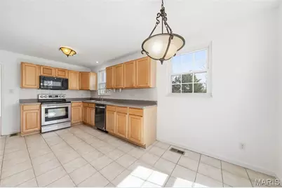 1050 Kehrs Mill Road, Ballwin, MO 63011 - Photo 20