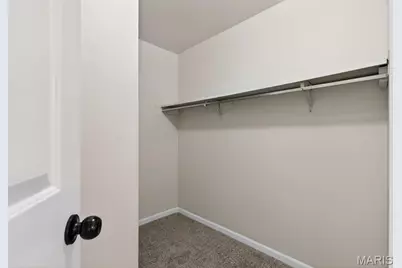 9137 Wrenwood Lane, Brentwood, MO 63144 - Photo 6