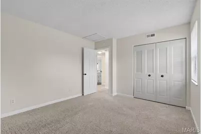 9137 Wrenwood Lane, Brentwood, MO 63144 - Photo 16