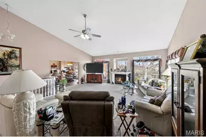 1521 Hibernation Hollow, Wentzville, MO 63385 - Photo 16