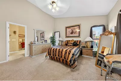 1521 Hibernation Hollow, Wentzville, MO 63385 - Photo 30