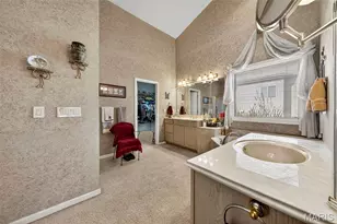 1521 Hibernation Hollow, Wentzville, MO 63385 - Photo 34