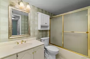 2306 Claymoor Dr, Chesterfield, MO 63017 - Photo 36