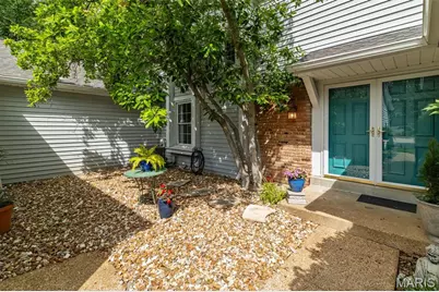 2306 Claymoor Drive, Chesterfield, MO 63017 - Photo 2