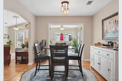 534 E Jefferson Avenue, Kirkwood, MO 63122 - Photo 16