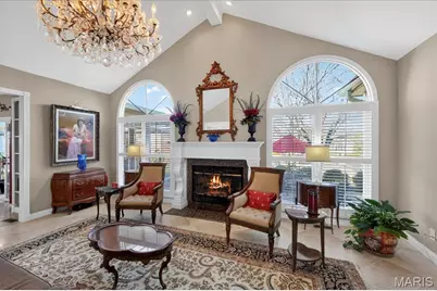 15317 Oaktree Estates Drive, Chesterfield, MO 63017 - Photo 12