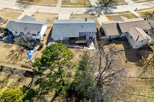 1466 El Camino Dr, Florissant, MO 63031 - Photo 8