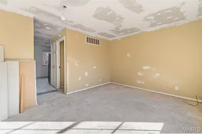 940 Maple Place, Saint Louis, MO 63112 - Photo 4