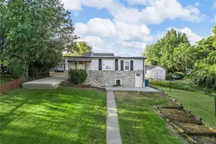 7740 Jerome Ave, Maplewood, MO 63143 - Photo 2