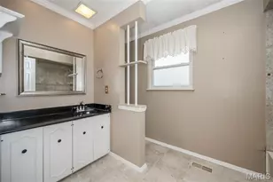 1803 Seven Pines, Saint Louis, MO 63146 - Photo 24