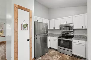 7737 Meadow View Cir, Union, MO 63084 - Photo 10