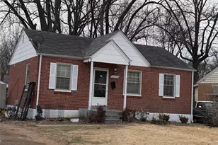 1195 St Mark Dr, Florissant, MO 63031 - Photo 2