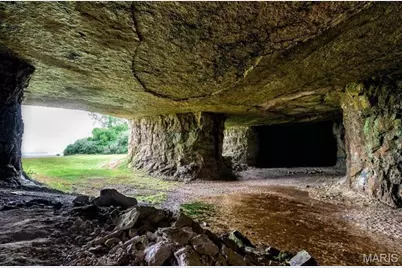 2662 North Highway 79, Elsberry, MO 63343 - Photo 8