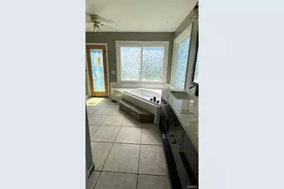 15645 Chaste Street, Florissant, MO 63034 - Photo 2