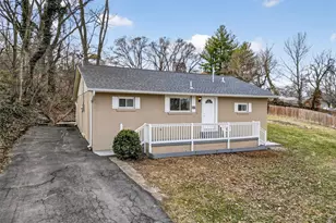 202 2nd St, Winfield, MO 63389 - Photo 2