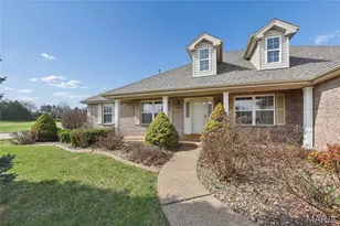 3201 Bear Tracks Dr, Wentzville, MO 63385 - Photo 2