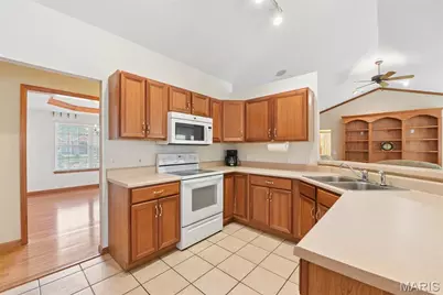 3201 Bear Tracks Drive, Wentzville, MO 63385 - Photo 10