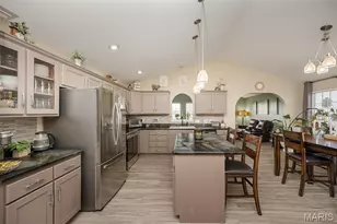 12 Riverside Ct, Troy, MO 63379 - Photo 4