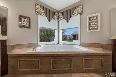 15838 Barons Way Drive, Chesterfield, MO 63017 - Photo 24