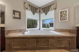 15838 Barons Way Dr, Chesterfield, MO 63017 - Photo 24